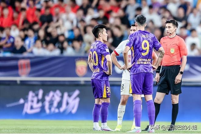 实力对比赛事热搜，球员表现引发球迷集中讨论