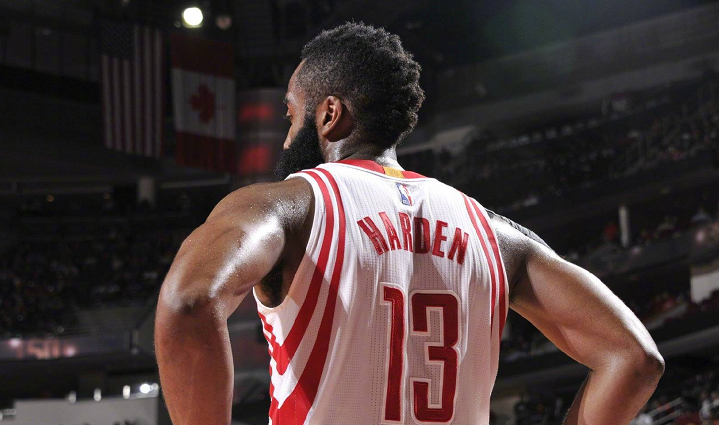 海王星战胜篮网,欧拉迪波表现耀眼引发热议 海王星战胜篮网,欧拉迪波表现耀眼引发热议